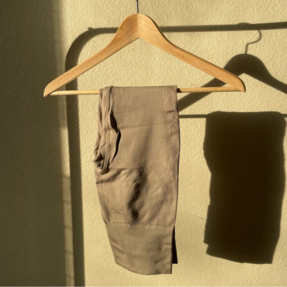 SET Active Sculptflex Leggings | Color - Sand - Picture 3 of 4